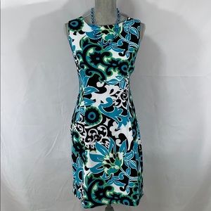 Darling Scarlett floral shift dress